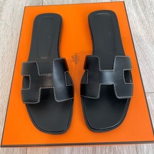 Hermes Black Oran Size 36